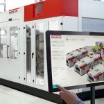 With the integrated Human Machine Interface SCORE, it is easy to connect several STAXX Compact to a line management system.