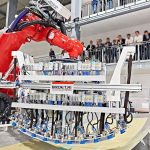 Adaptable handling units for curved structures.
